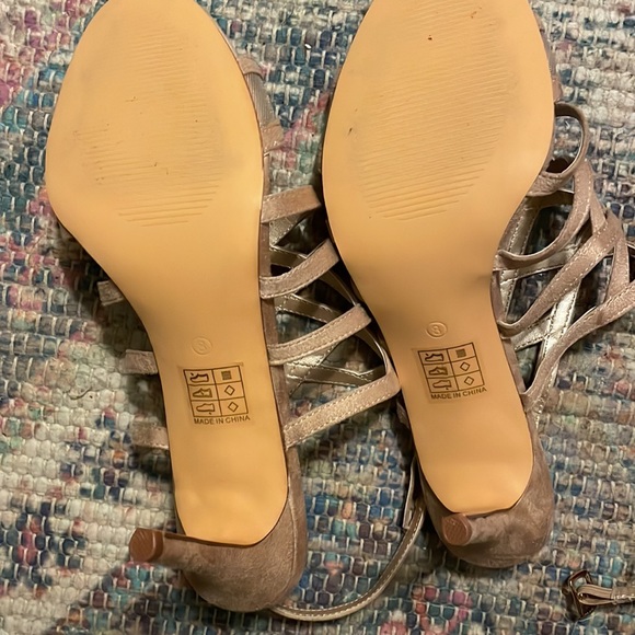 Worn Once, Excellent Condition - Picture 3 of 6